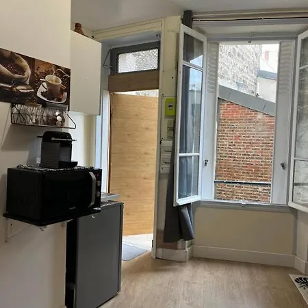 Spacieux Gambetta Paris